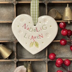 NADOLIG LLAWEN (MERRY CHRISTMAS)