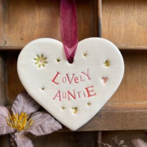 LOVELY AUNTIE
